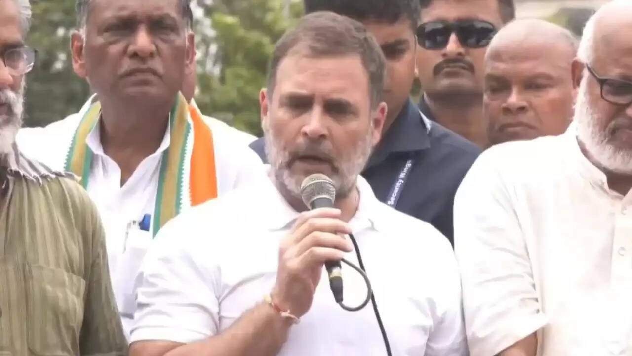 महागठबंधन ने बिहार बंद का ऐलान, राहुल गांधी ने उठाए गंभीर सवाल