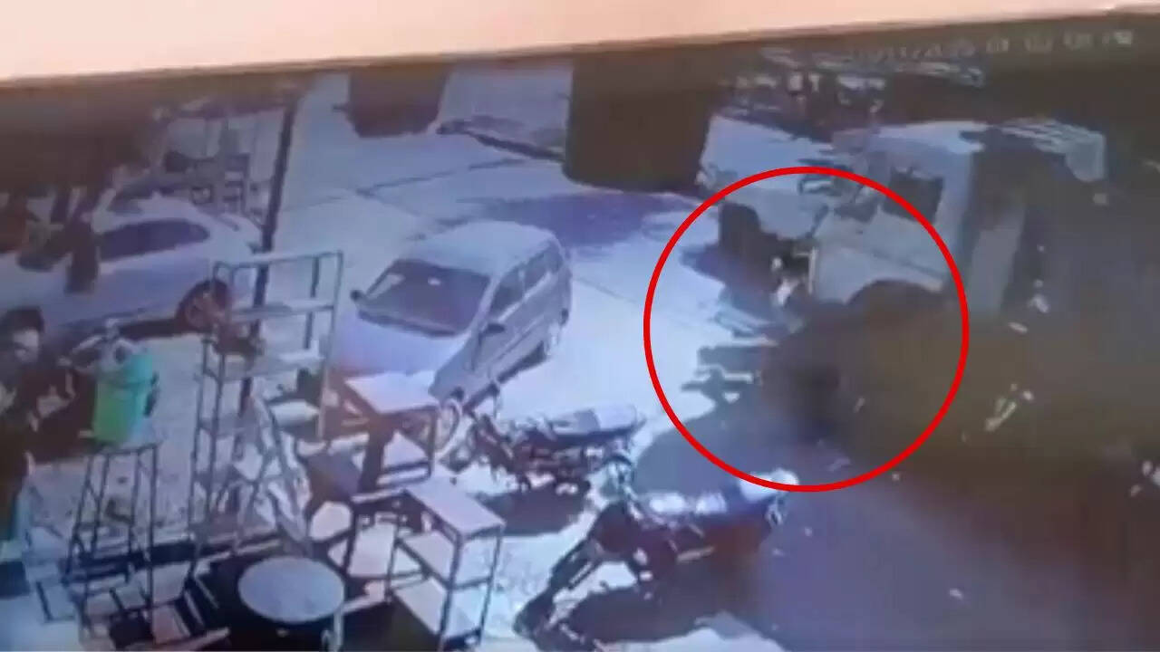 जयपुर में भयानक सड़क हादसा: 19 की मौत, कई घायल