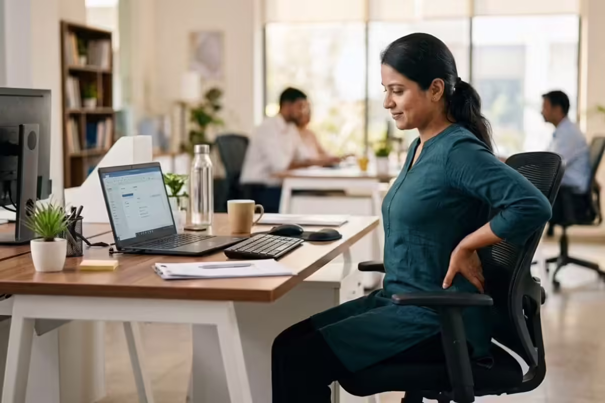 बैठने की आदत से बचें: डीप वेन थ्रोम्बोसिस का खतरा