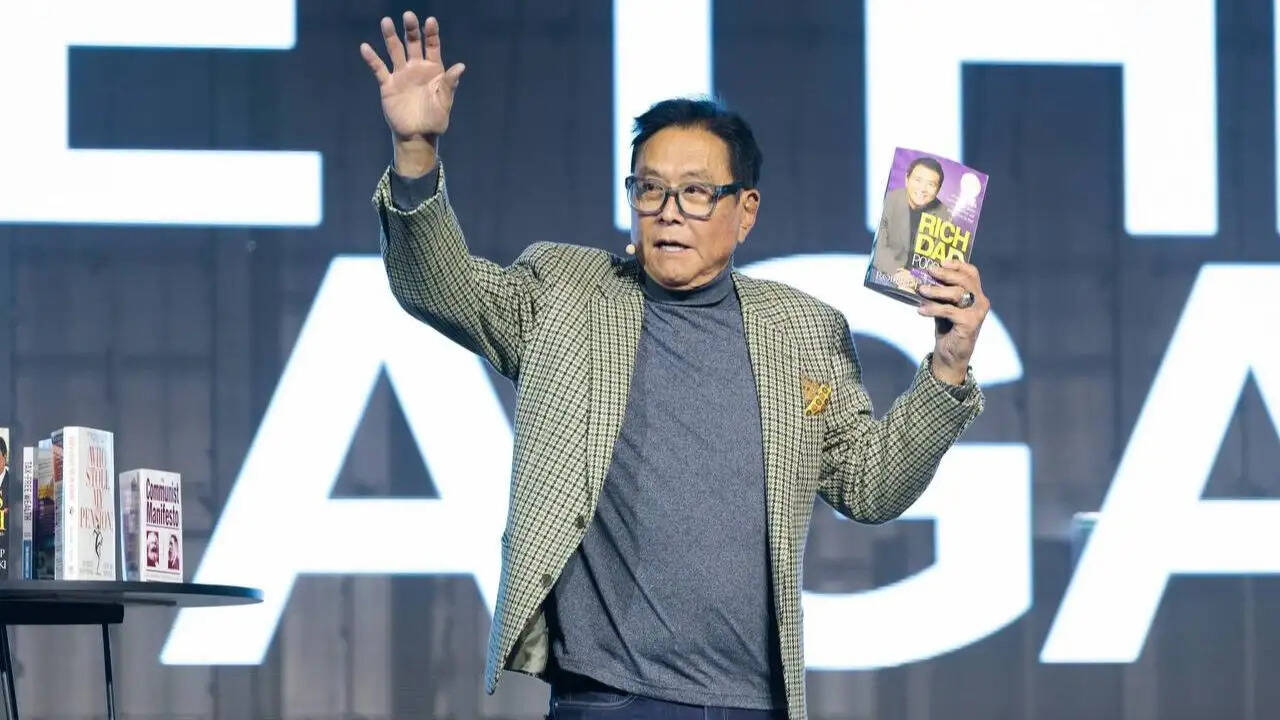 रॉबर्ट कियोसाकी की चेतावनी: वैश्विक आर्थिक संकट की आहट