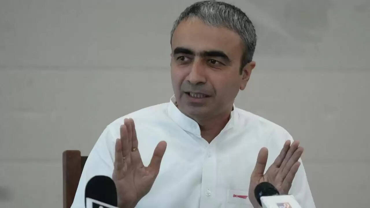 हरियाणा में बाढ़ से किसानों की फसलें बर्बाद, AAP नेता की तीखी प्रतिक्रिया