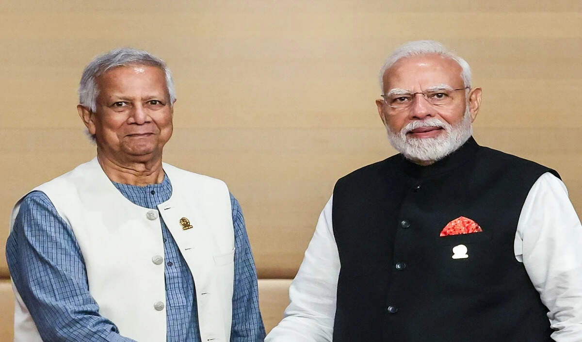 बांग्लादेश के सलाहकार ने मोदी पर उठाए सवाल, हसीना के बयान पर रोक लगाने की मांग