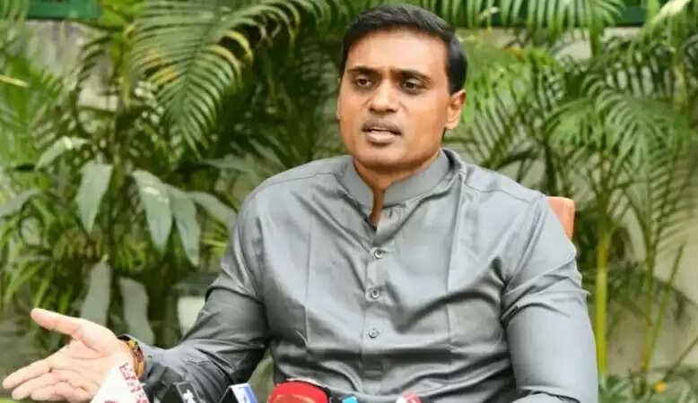 आंध्र प्रदेश में 3200 करोड़ रुपये के शराब घोटाले में सांसद मिधुन रेड्डी की गिरफ्तारी
