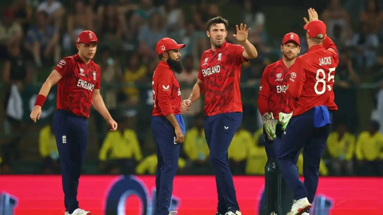 T20 वर्ल्ड कप 2026: इंग्लैंड ने न्यूजीलैंड को हराया, सेमीफाइनल में पहुंची टीम