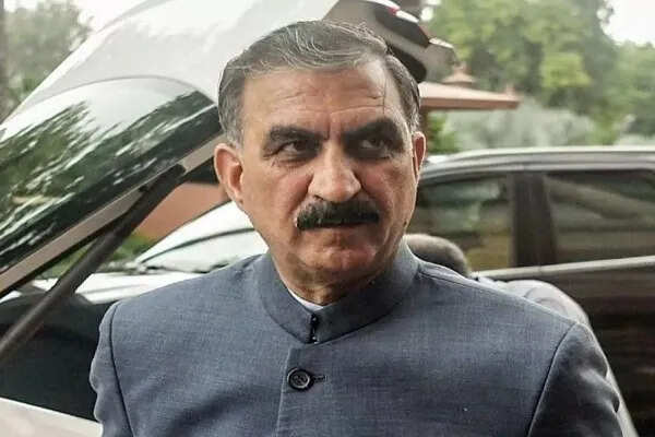 हिमाचल में दुग्ध उत्पादक संघ की समीक्षा बैठक में मुख्यमंत्री ने दिए निर्देश