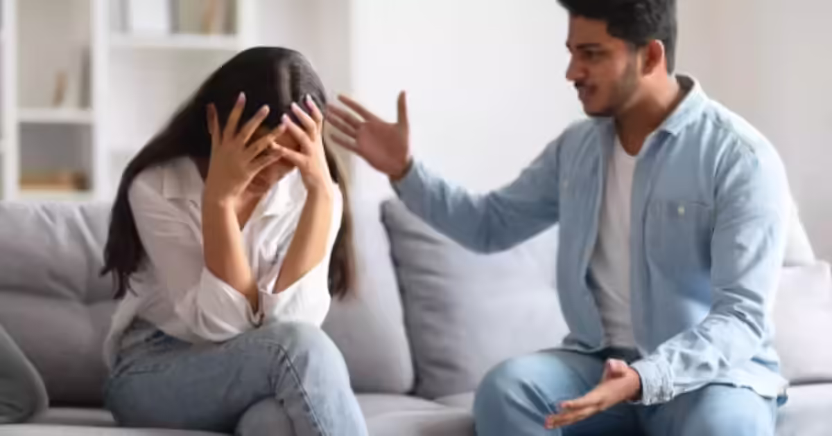 लड़कियों को नापसंद ये 6 आदतें, जानें कैसे बचें