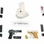 पंजाब पुलिस ने नशा और हथियार तस्करी में पांच आरोपियों को पकड़ा