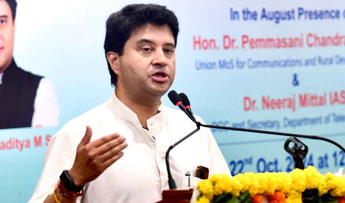 भारत को वैश्विक नेतृत्व दिलाने के लिए नवाचार पर ध्यान दें: ज्योतिरादित्य सिंधिया