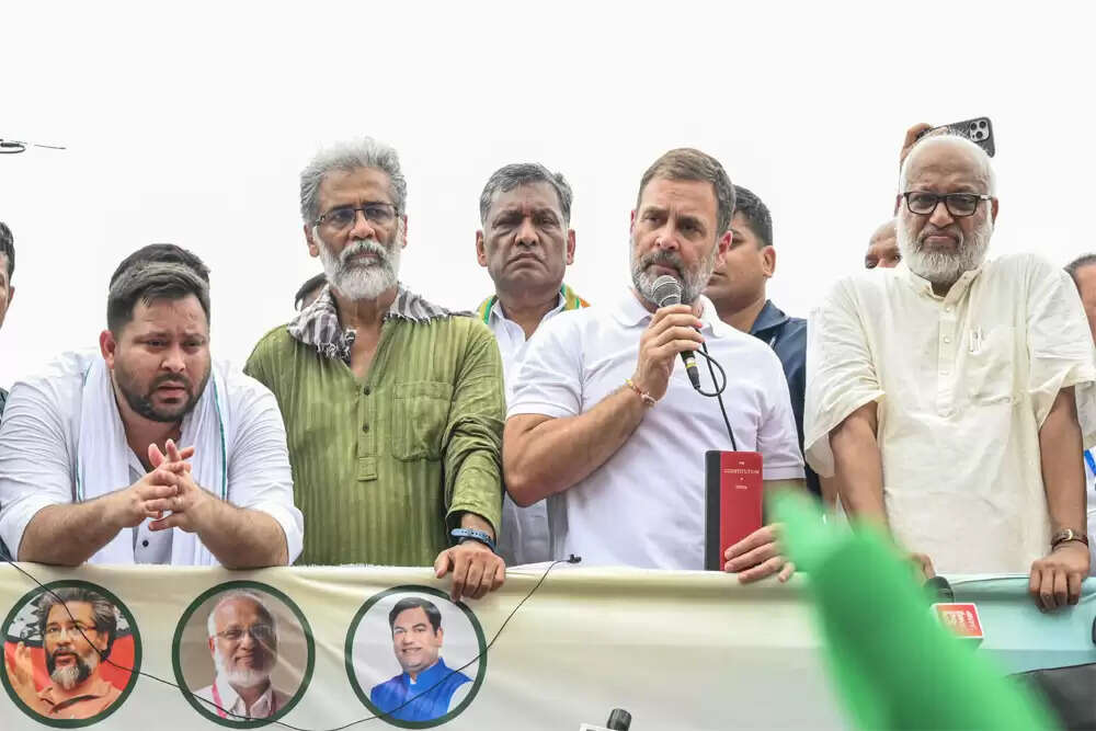 बिहार में महागठबंधन की सीट बंटवारे की तैयारी, प्रियंका गांधी की रैली के बाद होगा फैसला