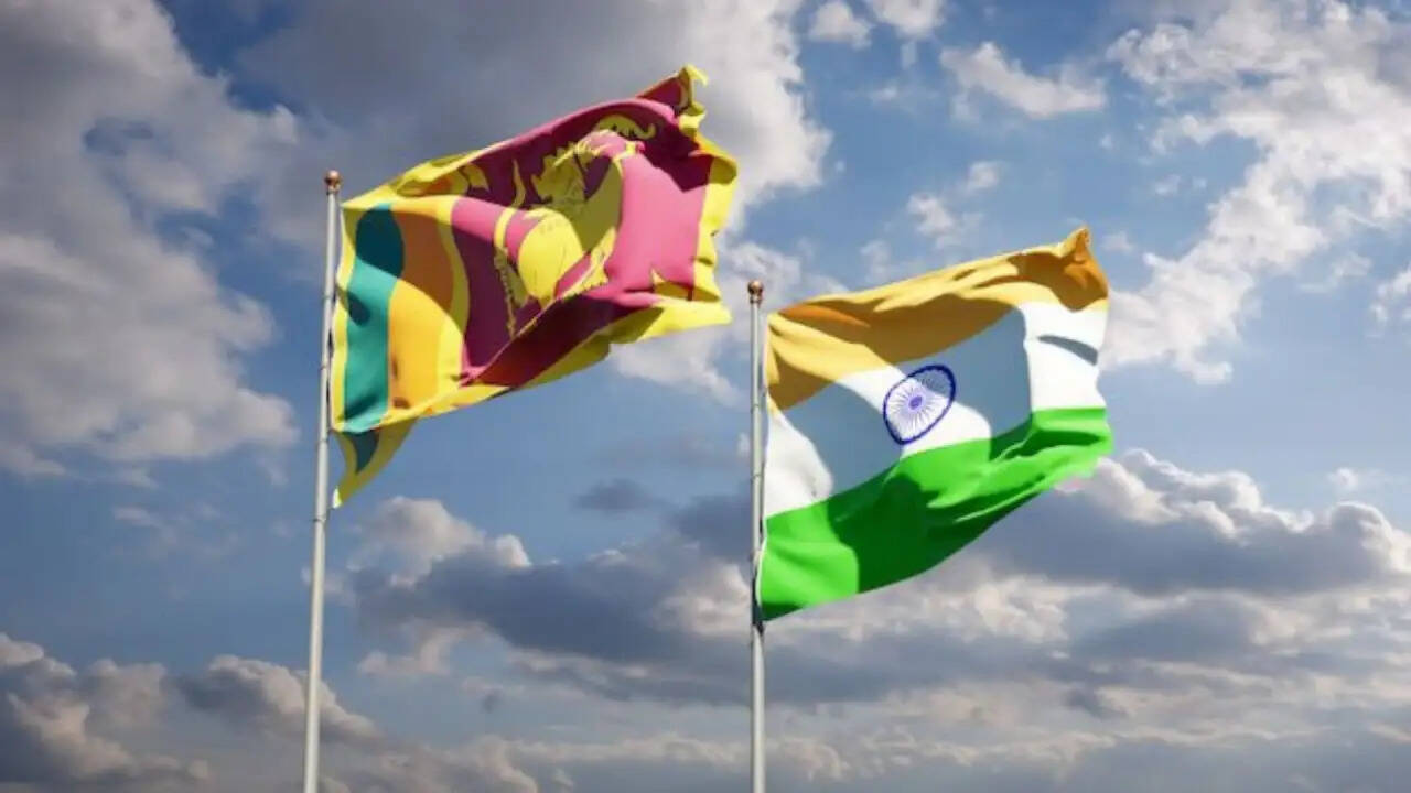 भारत ने श्रीलंका को 38,000 टन पेट्रोलियम सहायता भेजी