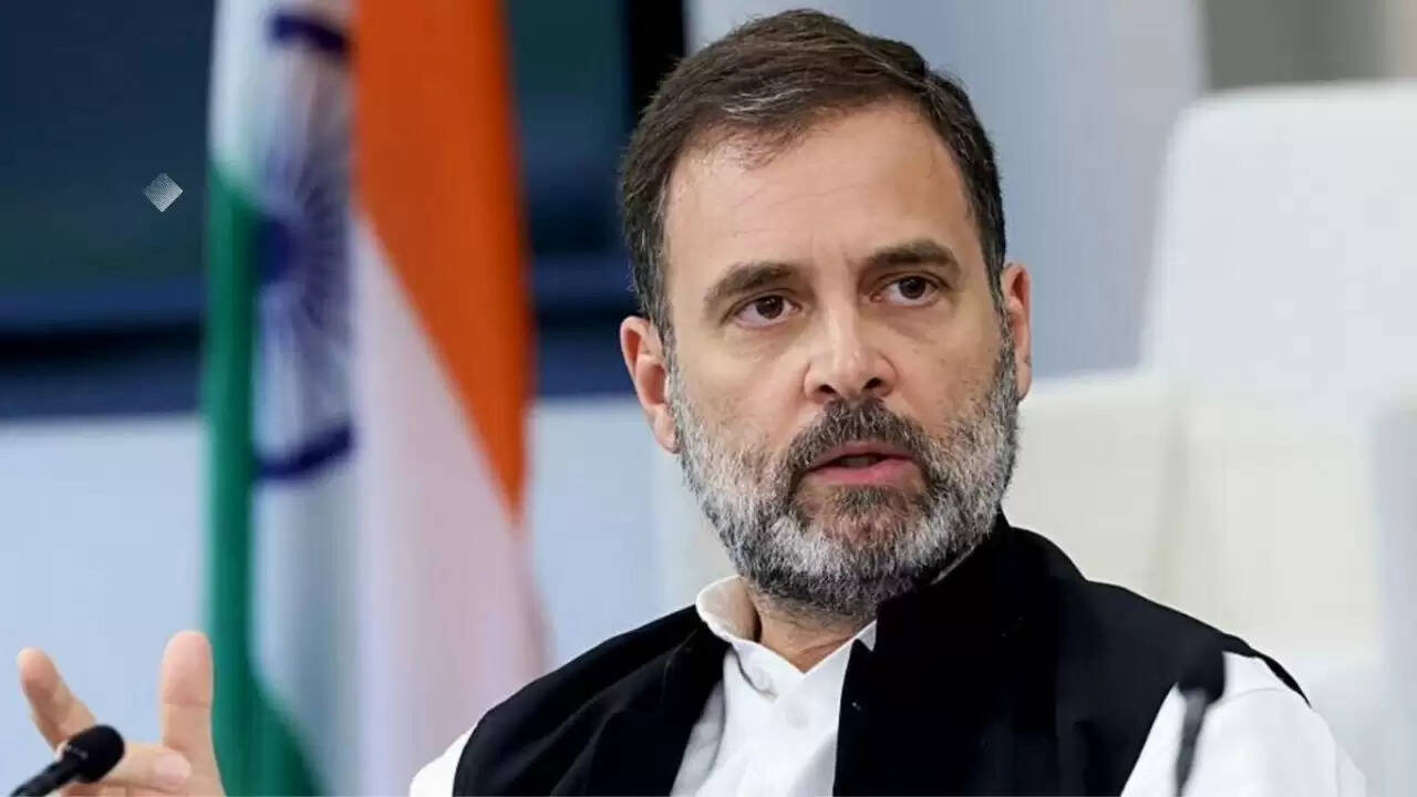 राहुल गांधी की मानवीय पहल: पुंछ के अनाथ बच्चों की शिक्षा का खर्च उठाने का संकल्प