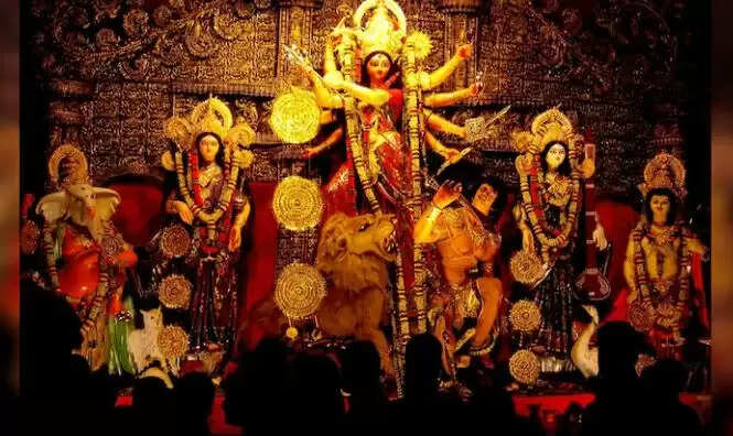 शारदीय नवरात्रि 2025: पूजा विधि और महत्वपूर्ण तिथियाँ