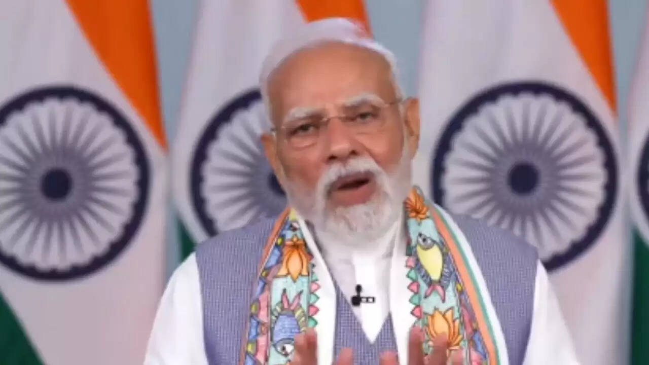 बिहार में मुख्यमंत्री महिला रोजगार योजना का शुभारंभ, 75 लाख महिलाओं को मिले 10,000 रुपये