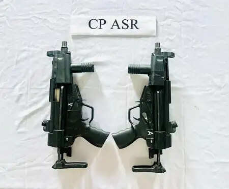 अमृतसर पुलिस ने अवैध हथियारों की तस्करी को नाकाम किया