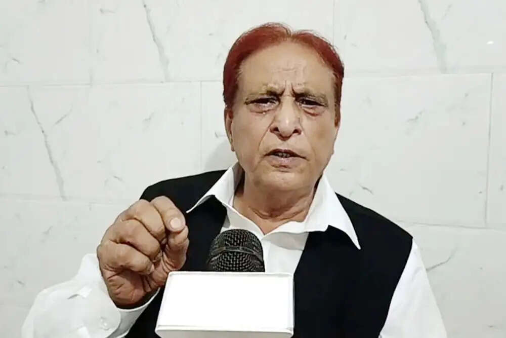 आजम खान की सजा बढ़ी, अब 10 साल की जेल