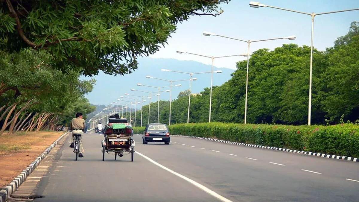 गुरुग्राम में स्मार्ट स्ट्रीट लाइट्स का नया युग