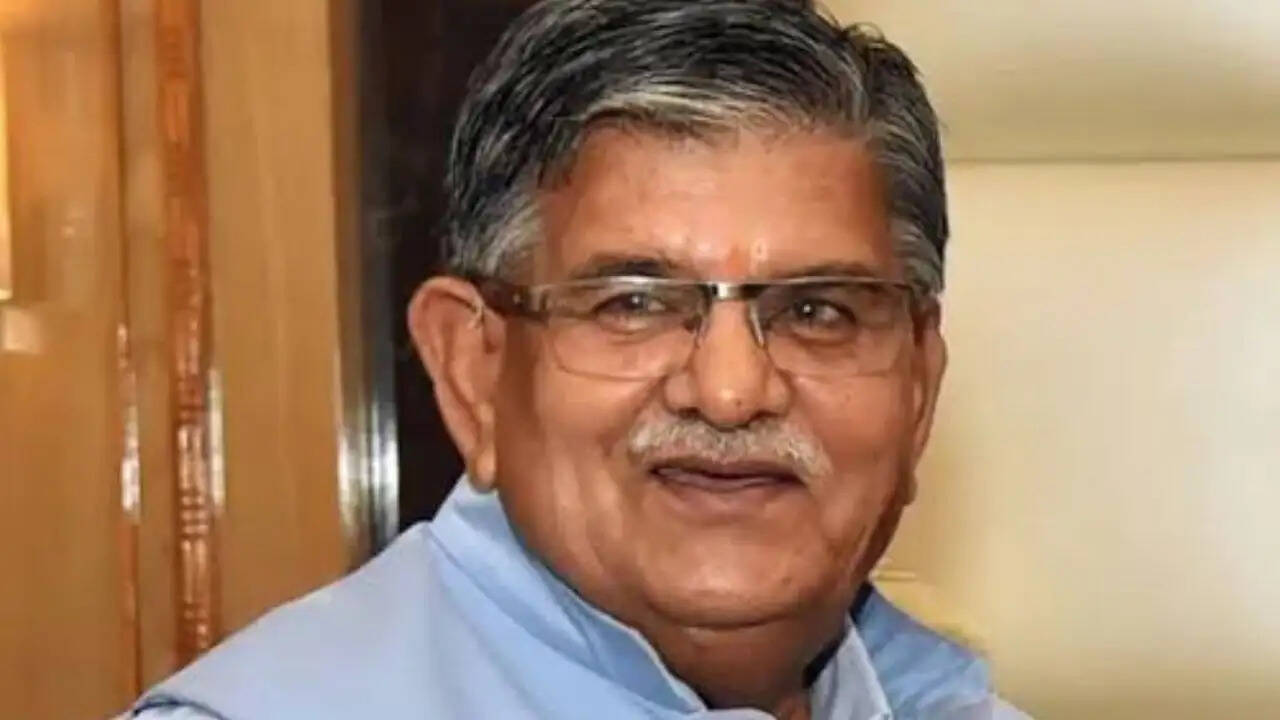 किसानों की प्रमुख मांगों पर पंजाब के राज्यपाल से चर्चा
