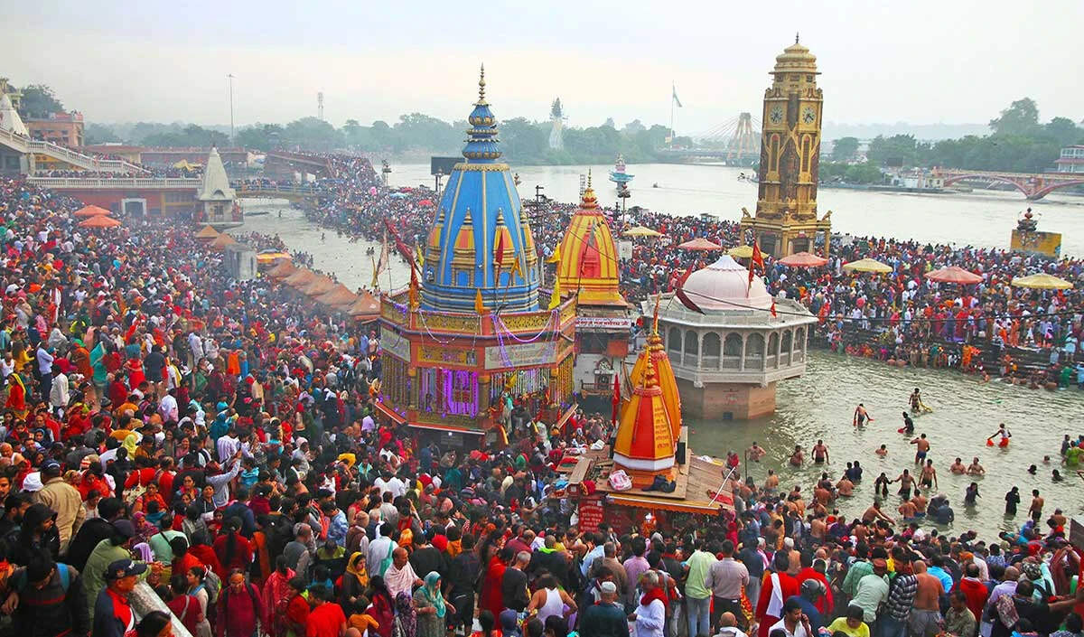 कार्तिक पूर्णिमा: महादेव का त्रिपुरासुर का संहार और धार्मिक महत्व