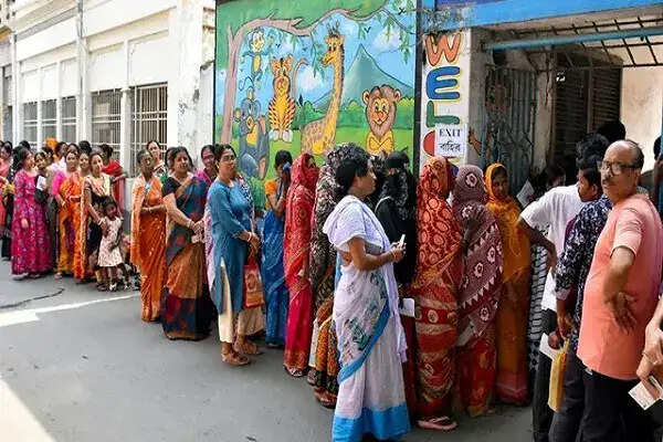 पश्चिम बंगाल में 15 मतदान केंद्रों पर पुनर्मतदान, सुरक्षा के कड़े इंतजाम