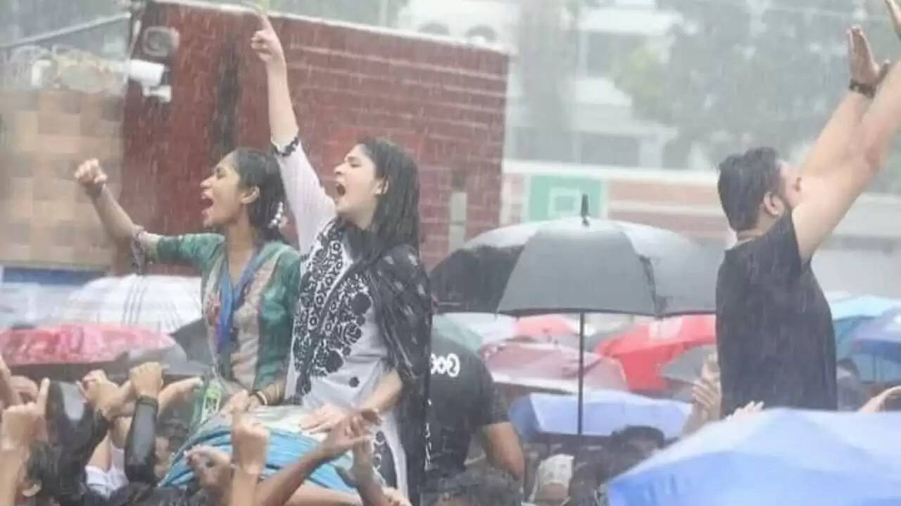 बांग्लादेश में हिंदू महिला के साथ बलात्कार की घटना पर आक्रोश