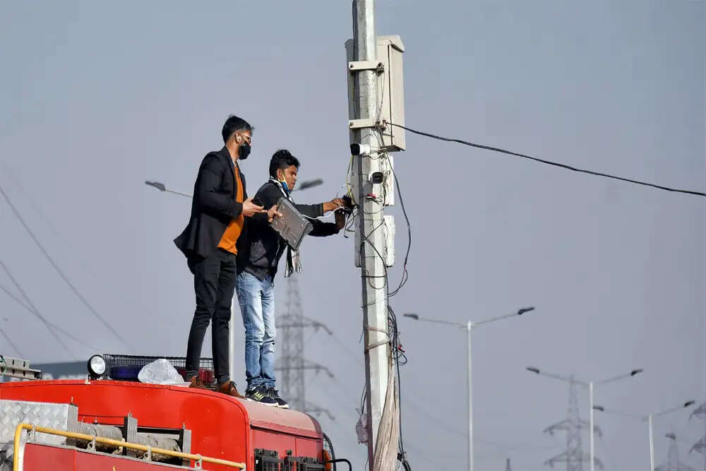 दिल्ली में सीसीटीवी कैमरों की अदला-बदली: भाजपा सरकार का नया कदम