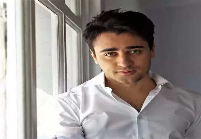 इमरान खान ने खोली डेटिंग लाइफ की परतें, बताया किसे कर रहे हैं डेट