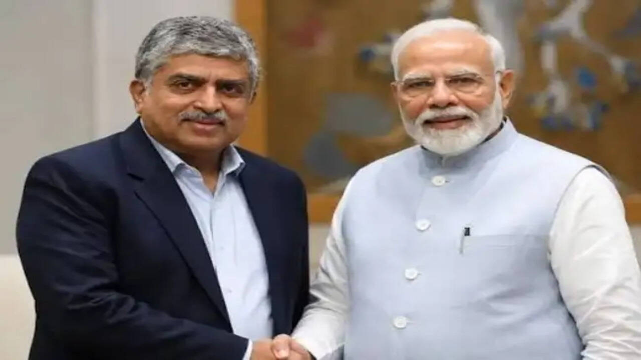 नीट परीक्षा में सुधार के लिए नंदन नीलेकणी की नियुक्ति