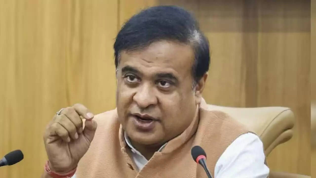 असम में हनुमान मंदिर के पास गोमांस मिलने से बढ़ा सांप्रदायिक तनाव, मुख्यमंत्री ने दिए सख्त आदेश