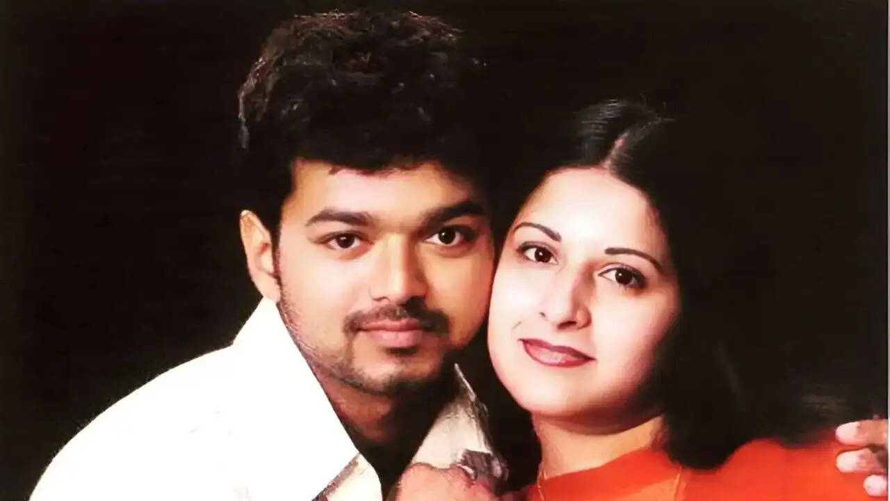 तमिलनाडु के मुख्यमंत्री C. Joseph Vijay और पत्नी संगीता के तलाक की सुनवाई टली