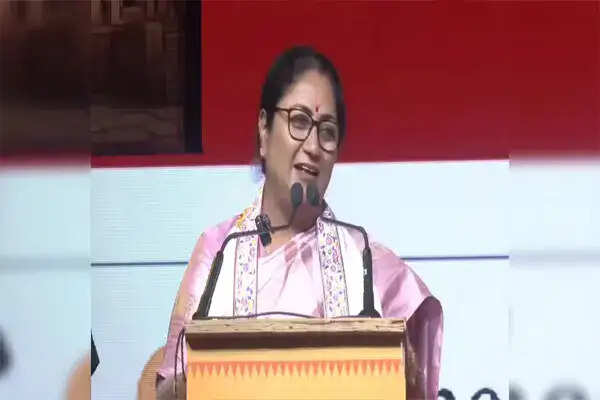 दिल्ली में एलपीजी आपूर्ति स्थिर, कालाबाजारी पर सख्त कार्रवाई