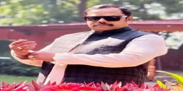 ठुकरा के मेरा प्यार-2’ : राजनीतिक दांव-पेंच के मास्टरमाइंड दद्दू प्रसाद के किरदार में छा गए पूर्णिया के रवि&nbsp; साह