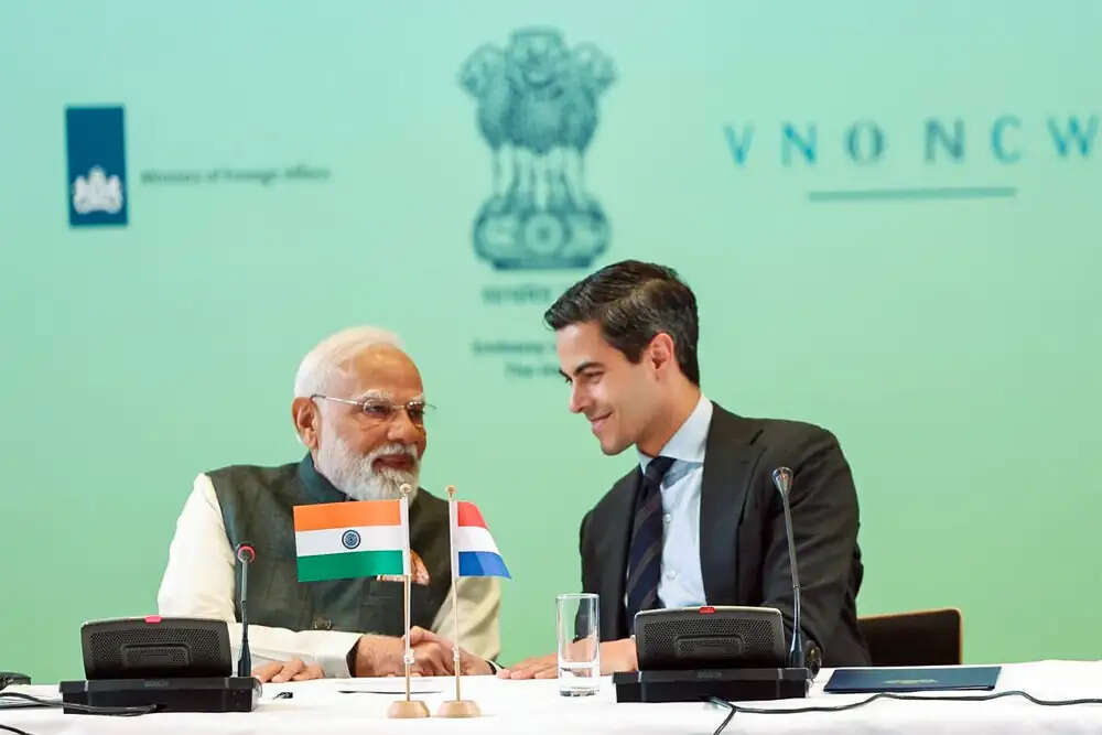 प्रधानमंत्री मोदी ने नीदरलैंड में भारतीय समुदाय को संबोधित किया