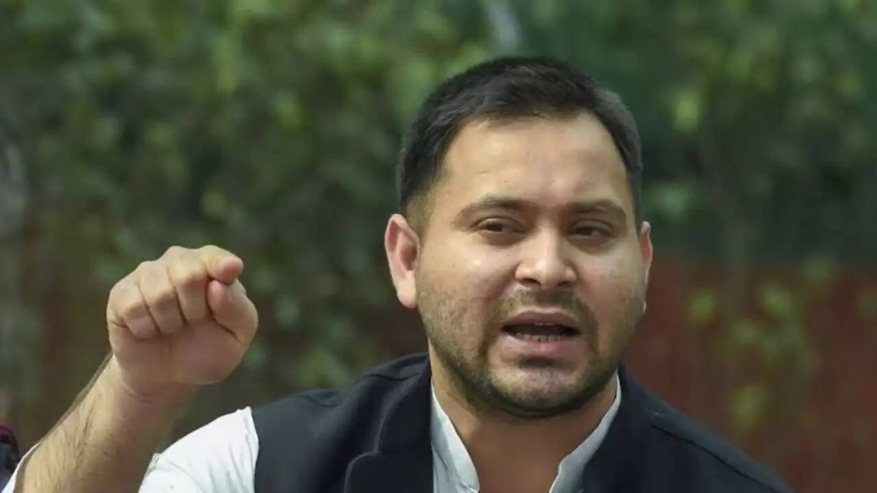 तेजस्वी यादव ने बिहार विधानसभा में चुनाव आयोग पर उठाए सवाल