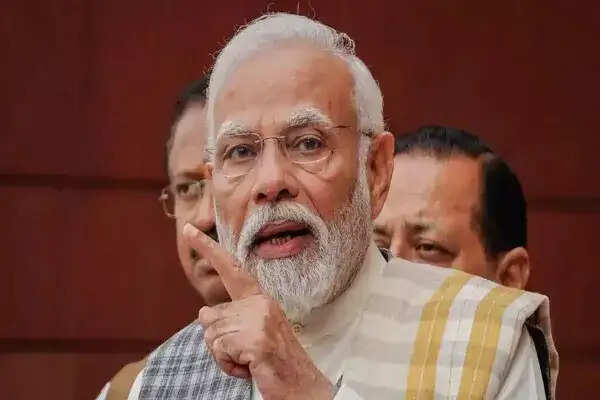 PM मोदी ने न्यायपालिका में भ्रष्टाचार पर पाठ्यपुस्तक के अध्याय को लेकर जताई चिंता