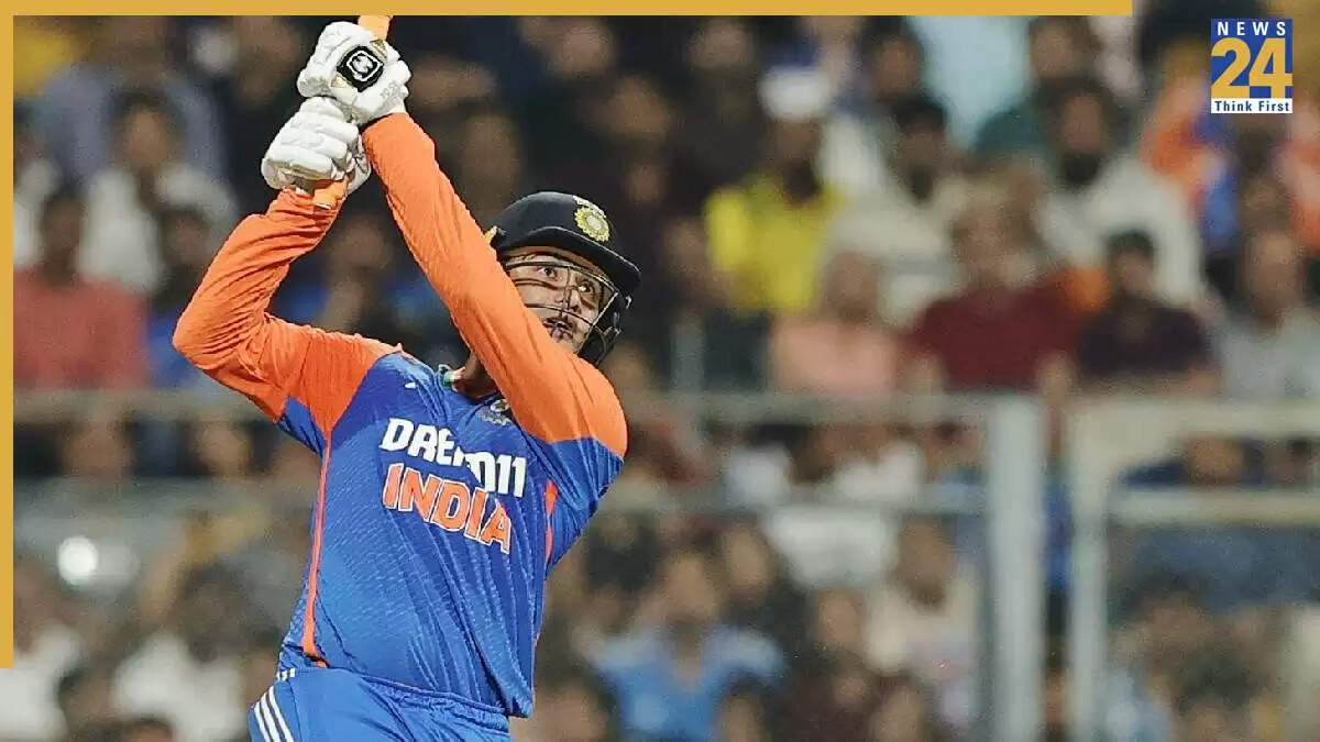 Asia Cup 2025: अभिषेक शर्मा ने अभ्यास में मारे 30 छक्के