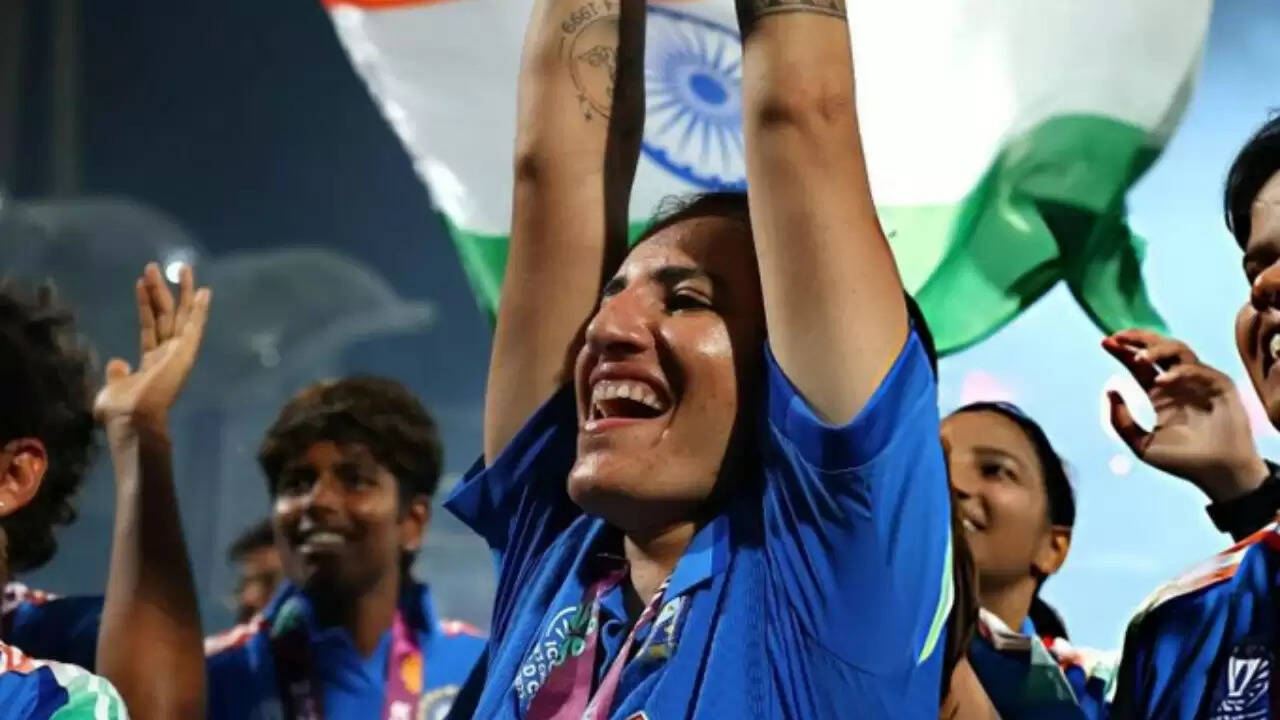 भारत की महिला क्रिकेट टीम ने जीता पहला वनडे विश्व कप, रेणुका ठाकुर की गेंदबाजी ने दिल जीते