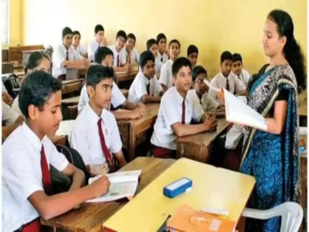 इलाहाबाद हाईकोर्ट ने यूपी सरकार के स्कूल विलय के फैसले को दी मंजूरी