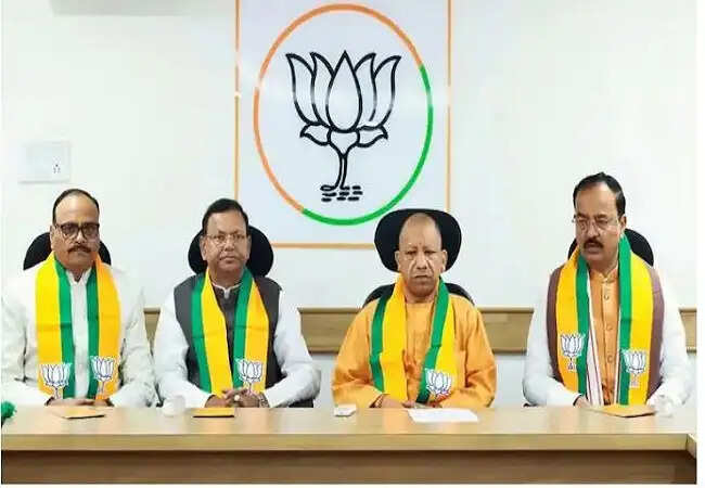 योगी मंत्रिमंडल विस्तार की तैयारी, बीजेपी की कोर कमेटी की बैठक आज