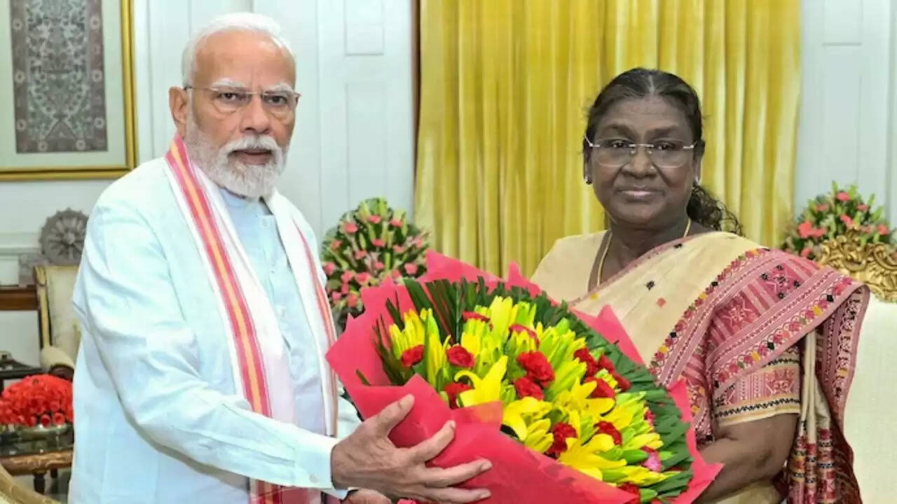 क्या जम्मू-कश्मीर को मिलेगा राज्य का दर्जा? मोदी-शाह की बैठक से बढ़ी चर्चाएं