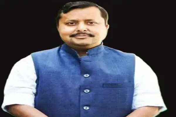 भाजपा अध्यक्ष नितिन नवीन का पंजाब दौरा: धार्मिक और संगठनात्मक कार्यक्रमों में भागीदारी