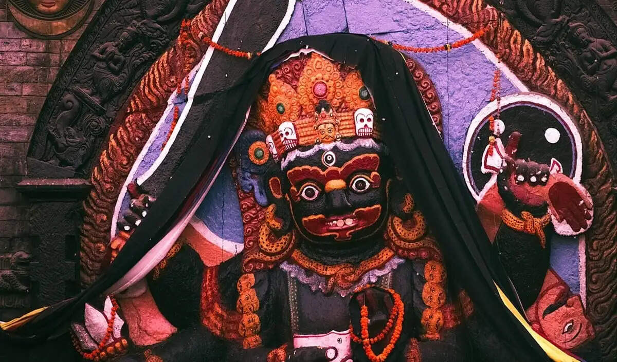 कालाष्टमी: भगवान काल भैरव की पूजा और विशेष उपाय