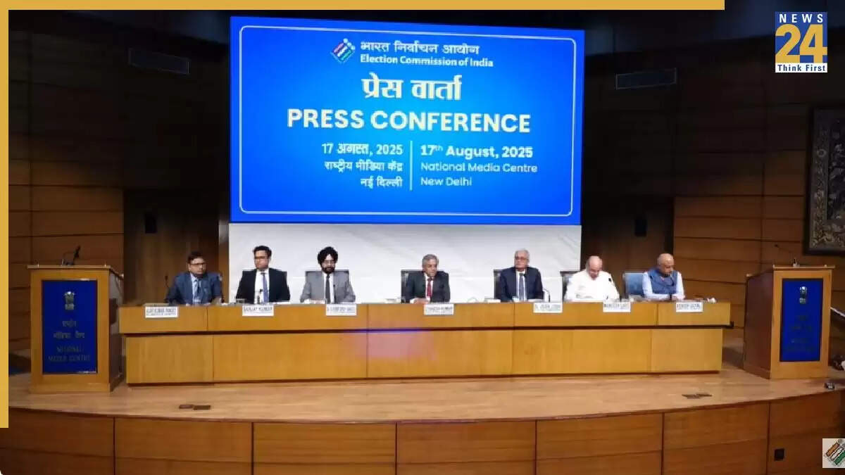 बिहार SIR और वोटर लिस्ट पर चुनाव आयोग का स्पष्टीकरण