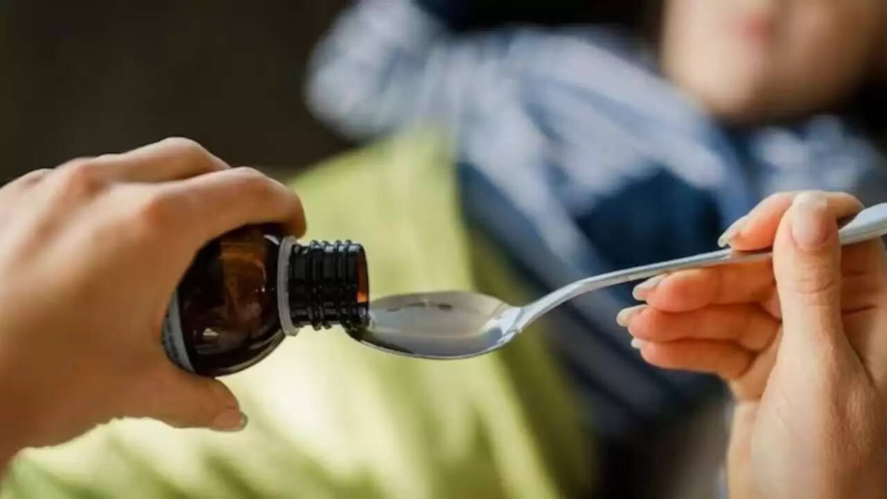 कफ सिरप से बच्चों की मौतें: मध्य प्रदेश और राजस्थान में स्वास्थ्य संकट