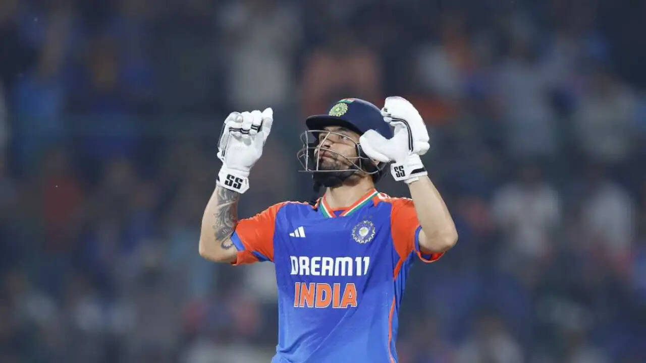 टी20 वर्ल्ड कप 2026: रिंकू सिंह ने परिवारिक आपात स्थिति के कारण छोड़ा कैंप
