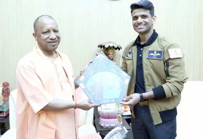 ग्रुप कैप्टन शुभांशु शुक्ला का लखनऊ में भव्य स्वागत
