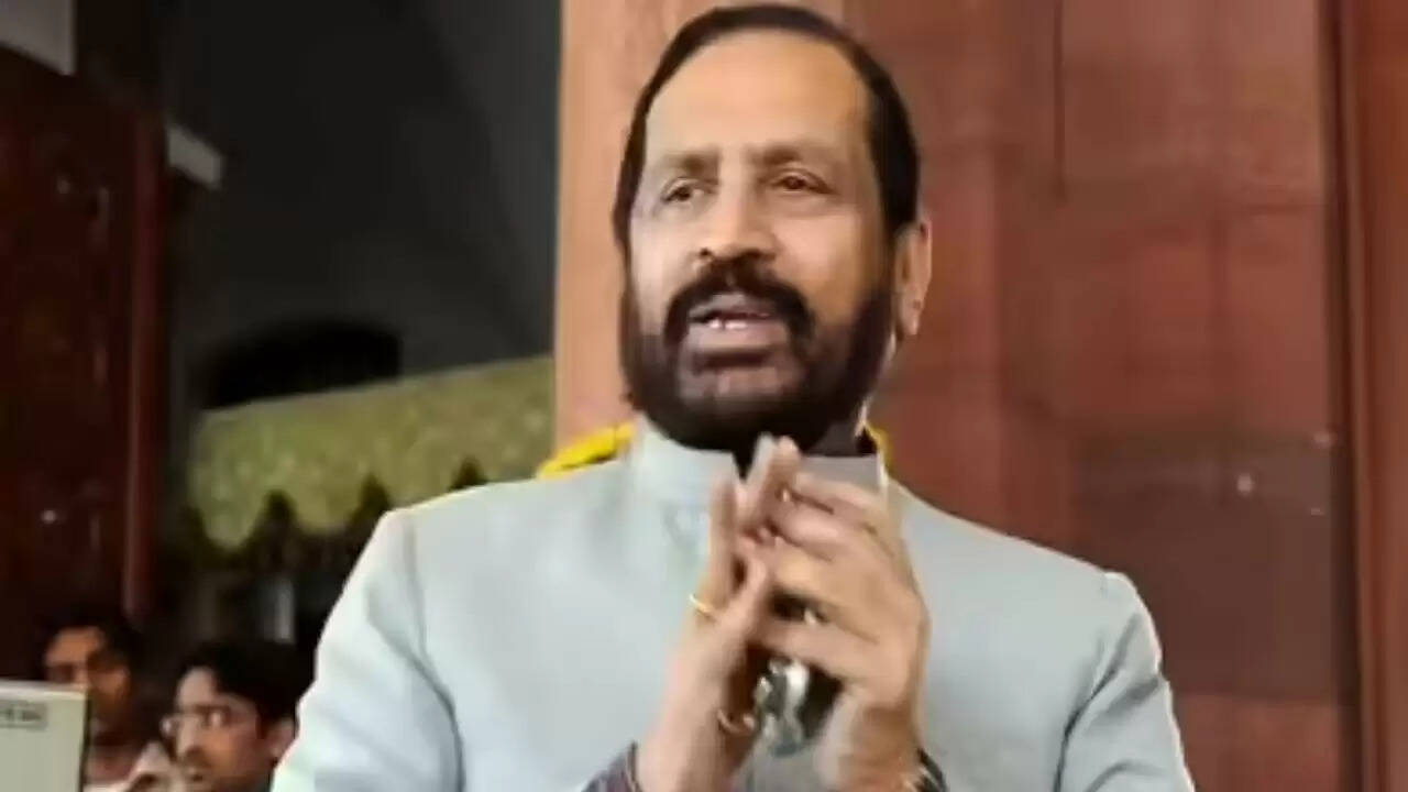 सुरेश कलमाड़ी का पुणे में निधन, राजनीति में महत्वपूर्ण योगदान