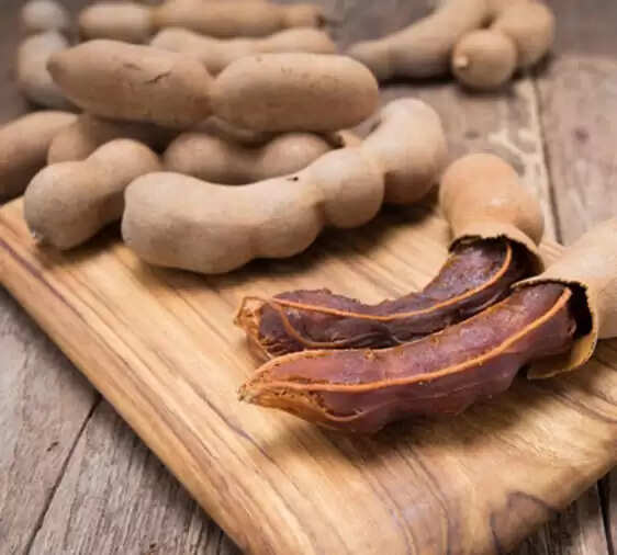 कच्ची इमली के स्वास्थ्य लाभ और सावधानियाँ