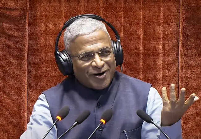 हरिवंश नारायण सिंह बने राज्यसभा के उपसभापति, राजनीतिक तापमान बढ़ा