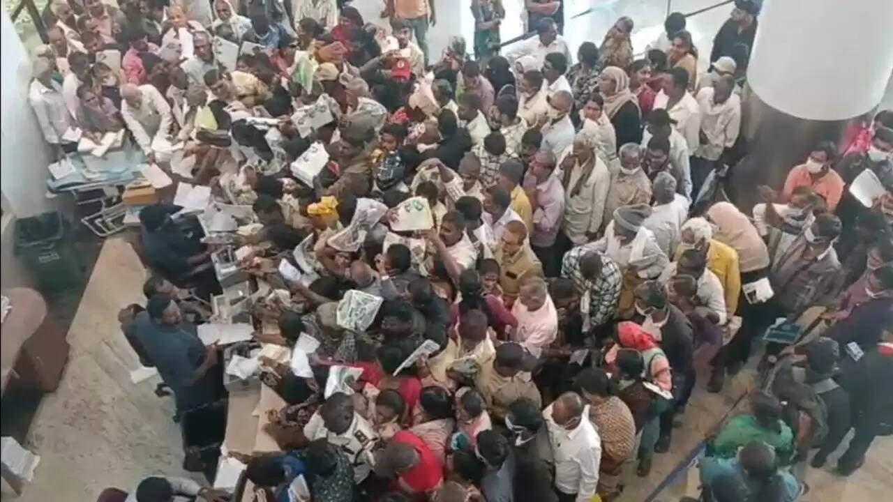 मैसूर अस्पताल में दिल की जांच के लिए लंबी कतारें, हासन में बढ़ी मौतों की चिंता