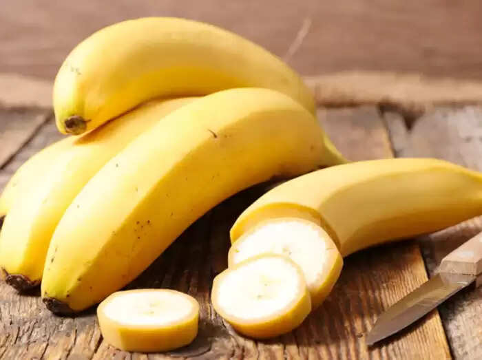 सफेद बालों को काला करने का आसान घरेलू नुस्खा